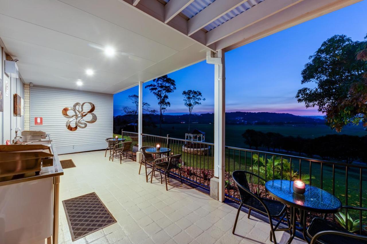 Апартаменты Belle Vue Manor Couples Retreat Маручидор Экстерьер фото